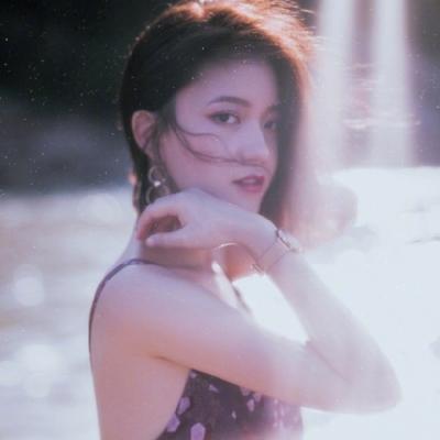 24张高清唯美意境女生QQ头像 氛围感拉满的女头合集
