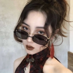 34张高清高冷女生QQ头像 个性感拉满