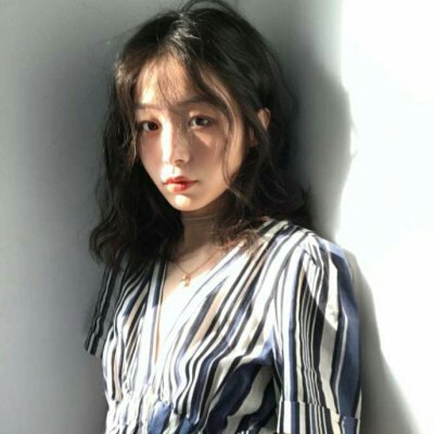 17张高清意境感拉满的微信女生头像合集