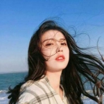 12张高清好看的女生海边微信头像合集