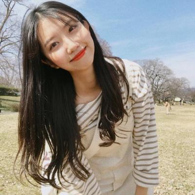 24张清新淡雅女生QQ头像 高清好看直接用