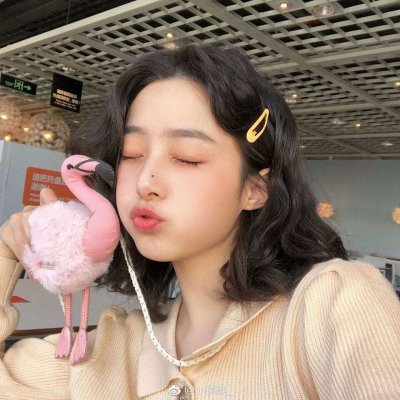 23张高清有个性的魅力女生头像合集