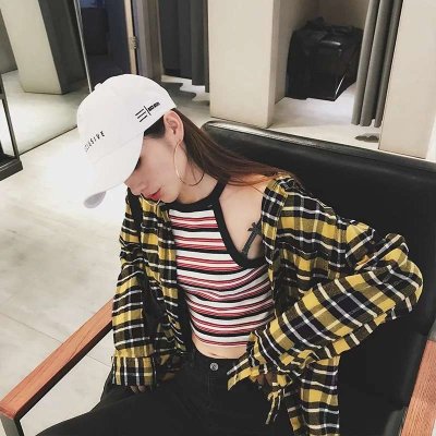 戴帽子低头的高清女生头像 17张好看的合集来啦