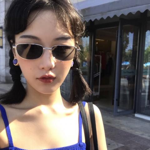 20张高清高冷霸气女生头像 氛围感拉满的女生头像合集