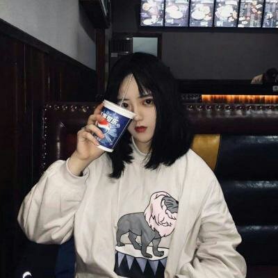 94张高清短发美女微信头像 好看又好挑的合集来啦