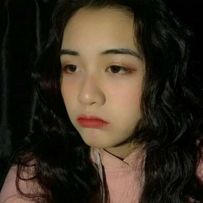 10张高清好看的时尚女生头像 直接拿来用