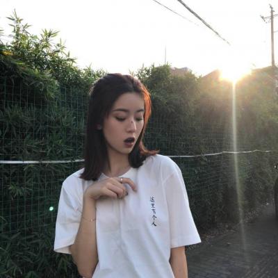 34张高清清纯学院风女生QQ头像合集