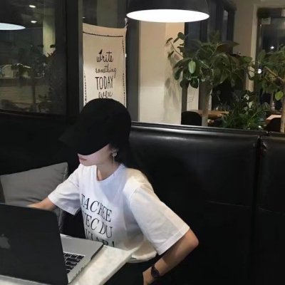 超酷霸气女生QQ头像合集 17张高清好看的个性女生头像