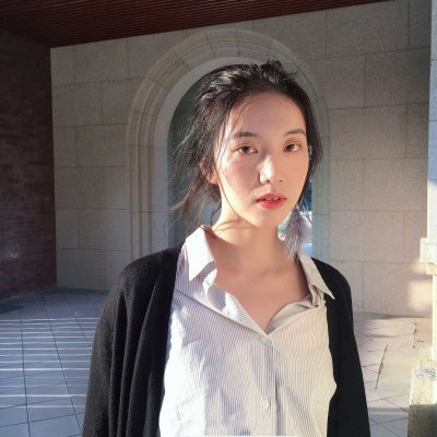 24张高清韩系时尚女生头像 氛围感拉满