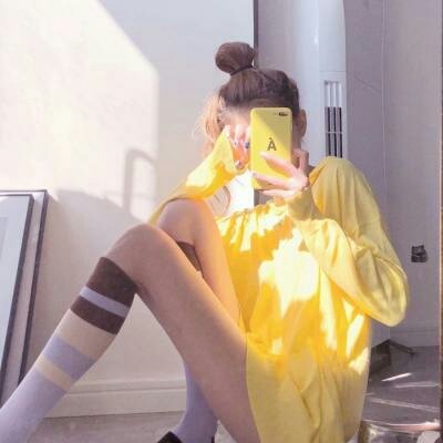 想找潮酷个性女生头像？这17张高清图直接拿捏氛围感