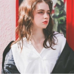 当下热门的欧美风女生头像 17张高清好看的图集