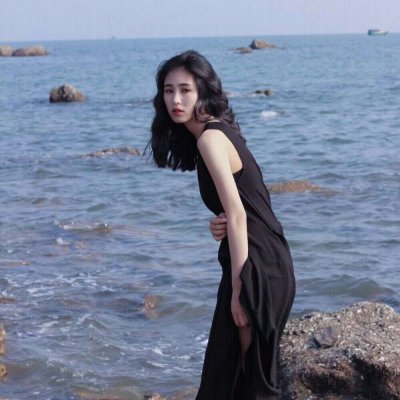 QQ伤感女生颓废头像合集 19张高清时尚素材来啦