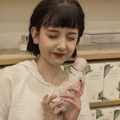14张氛围感拉满的伤感意境女生头像 高清无水印