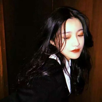 13张高清不露脸霸气酷女头像合集