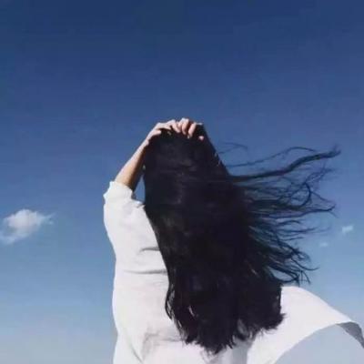 21张高清唯美长发女生背影QQ头像合集