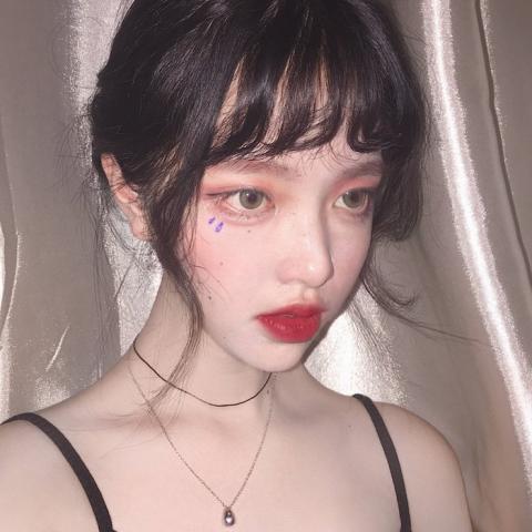 21张高清霸气时尚女生头像合集