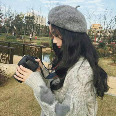 13张高清女生高冷霸气侧脸头像 氛围感拉满