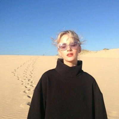 22张适配微博的欧美风女生头像合集