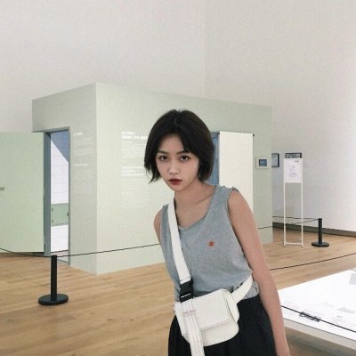 15张高清好看的个性女生头像，氛围感直接拉满