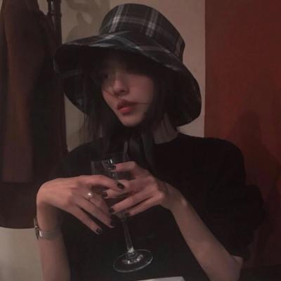 超拽非主流女生QQ头像 24张高清图合集