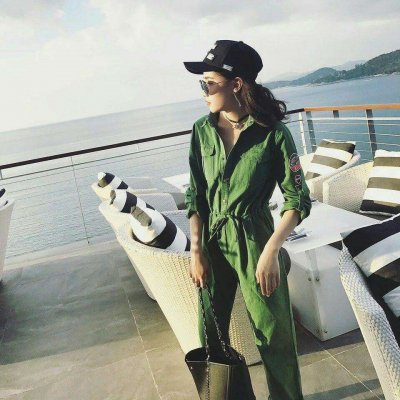 戴墨镜女生微信头像合集 11张高清无水印素材