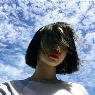 8张高清小清新蓝色系女生头像 氛围感拉满