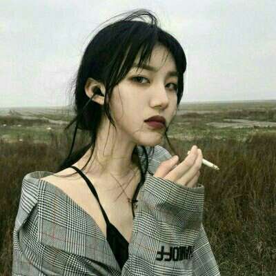 10张高清霸气时尚女生头像合集