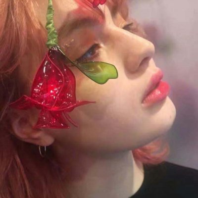 10组高清新版欧美闺蜜头像 一人一张一对安排上了