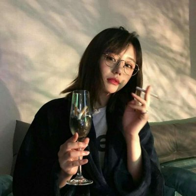 16张高清高冷孤独气质女生头像合集