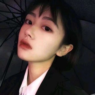 超酷真人黑色系女生头像 25张高清质感图分享