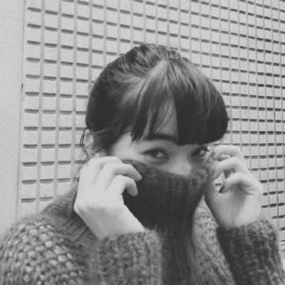 23张高清霸气女生黑白头像 氛围感直接拉满