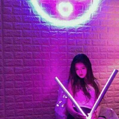 16张高清紫色系清纯女生头像 氛围感拉满