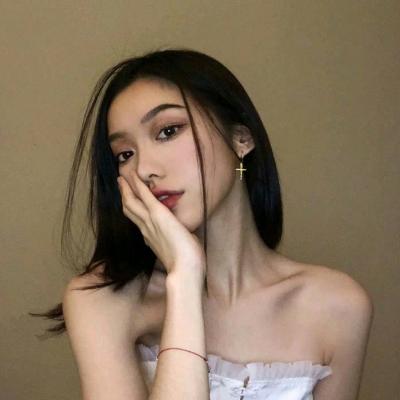 15张超飒霸气个性女生头像合集