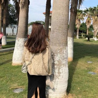 18张高清好看的时尚美女背影头像 女生头像素材合集