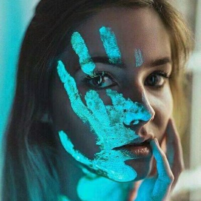 20张清新蓝调女生头像 高清好看的蓝色系女头