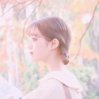 24张高清好看的唯美小清新女生头像