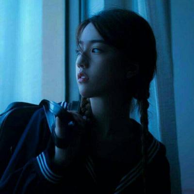 36张氛围感拉满的女生时尚头像合集