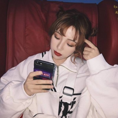 34张高清超拽女生QQ个性头像 时尚感拉满