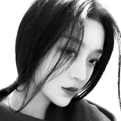 女生黑白微信头像合集 20张高清时尚款