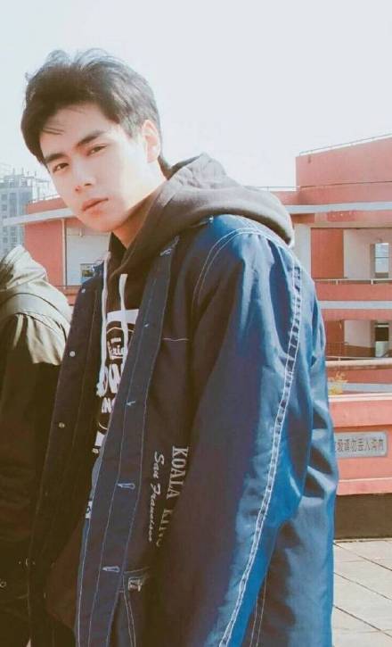 胡一天专属壁纸合集来啦