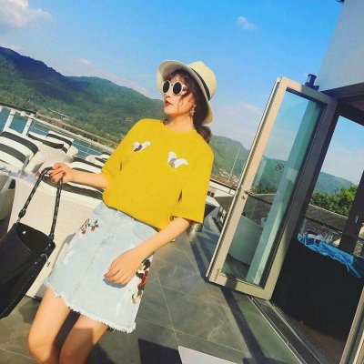 戴墨镜女生微信头像合集 11张高清无水印素材