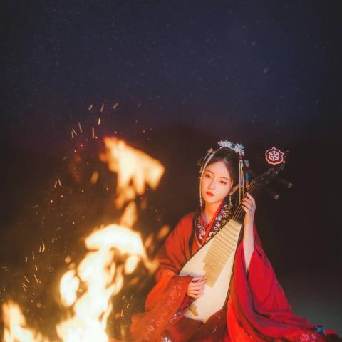 冷艳霸气古风武侠女生头像 19张高清侠气素材合集