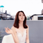 24张高清颜值在线！个性时尚女生气质头像合集