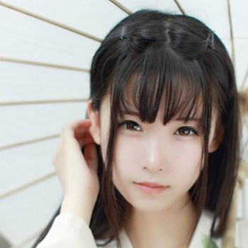 # 9张高清唯美清纯女生头像 氛围感拉满的女生头像合集