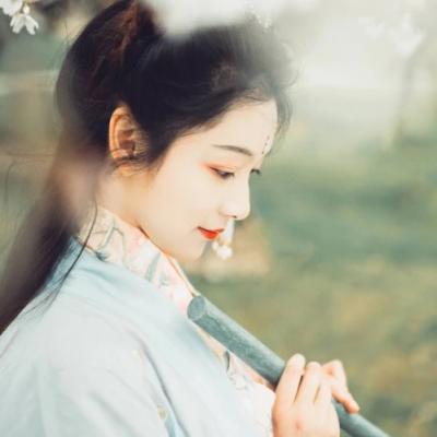 18张高清古风美女头像合集 适合做女生头像的国风美图