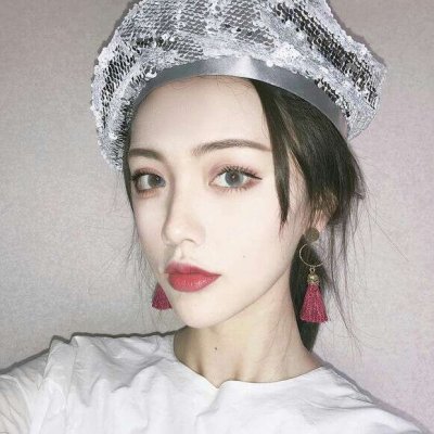 霸气又带感！14张高清坏女孩风格QQ女生头像合集