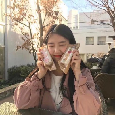 32张高清网红美女头像合集 好看的女生头像素材