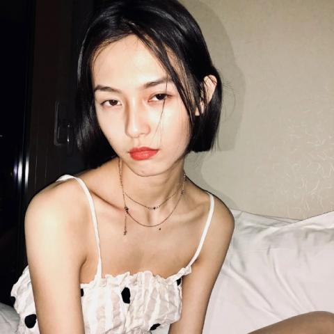 21张高清霸气时尚女生头像合集