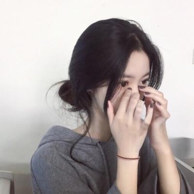 24张高清冷酷伤感少女头像合集 氛围感拉满