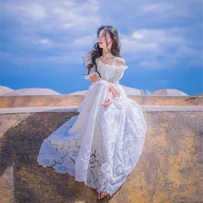 28张白裙女生唯美微信头像 高清好看直接用